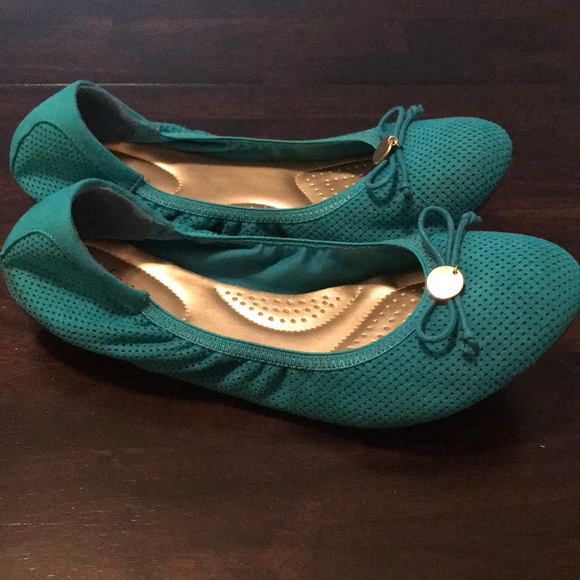 dexflex comfort flats size 10